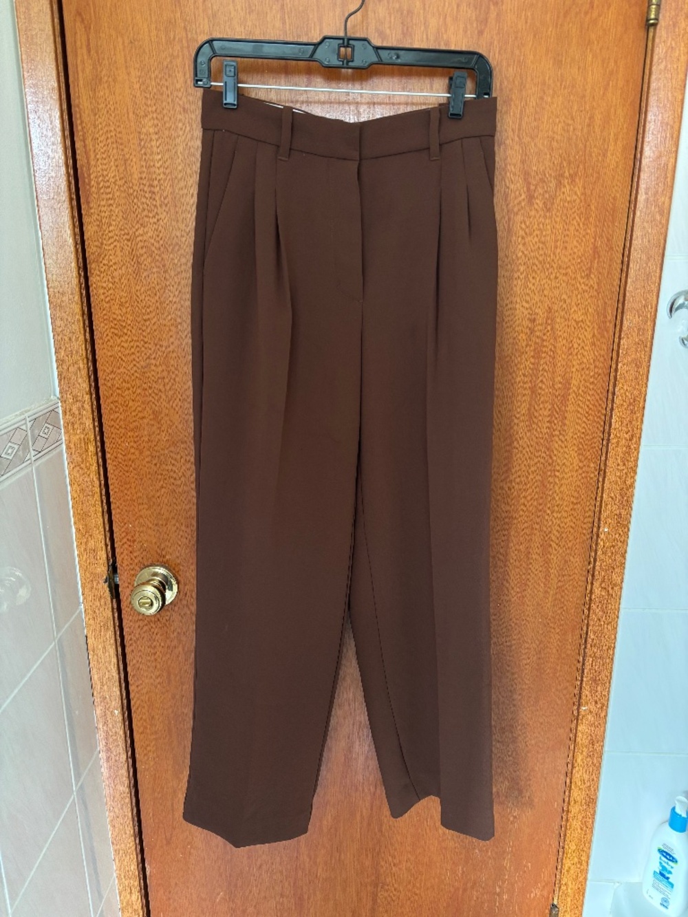Aritzia Effortless Pant in Crepette